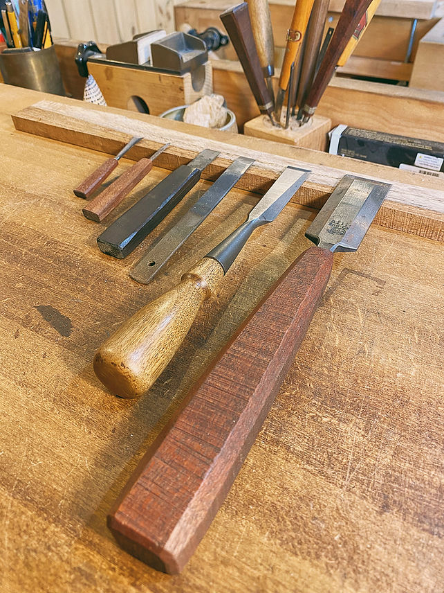 מפסלות לנגרות מסורתית